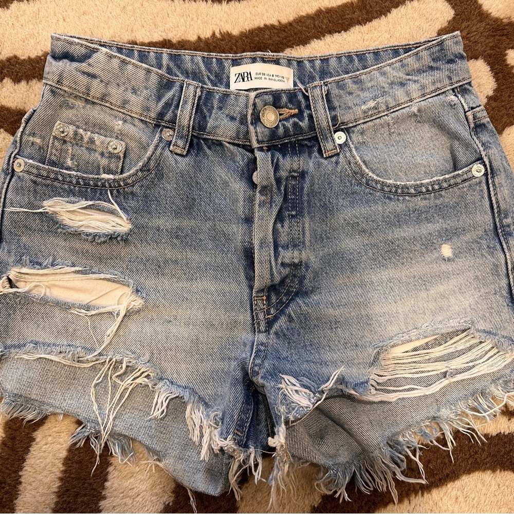Zara Women's Distressed Denim Shorts - Blue